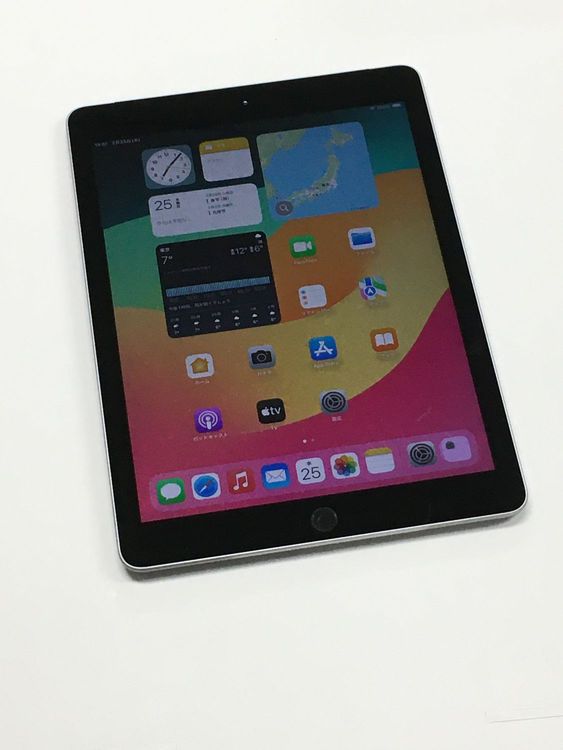 �ڥ�Х���BOX������86�� Apple iPad ��6���� Wi-Fi 128GB ���ڡ������쥤