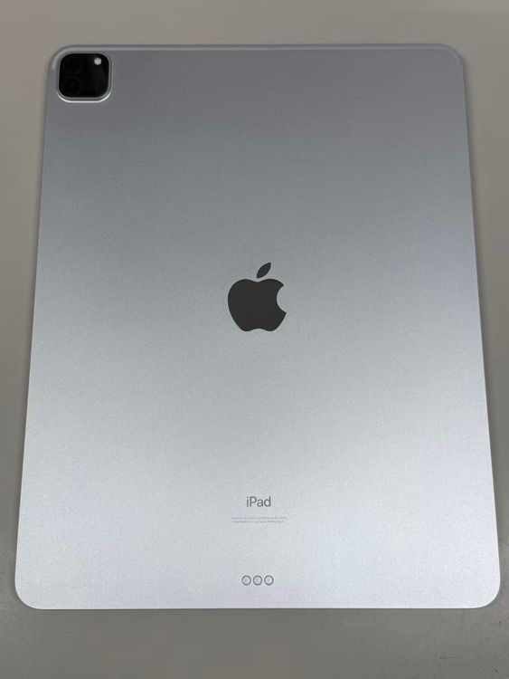 �ڥ�Х���BOX�۶����� iPad Pro 12.9���������5�����256GB WiFi��ǥ�