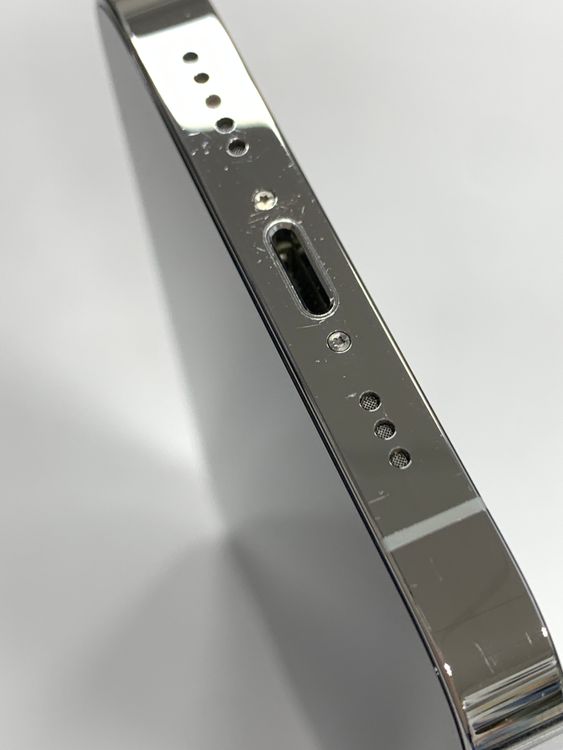 �ڥ�Х���BOX������89% SIM�ե꡼ iPhone13 Pro 256GB Silver