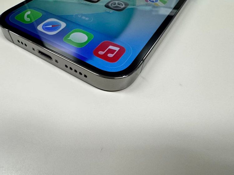 �ڥ�Х���BOX�۶����� ����93%SIM�ե꡼ iPhone13 Pro 512GB