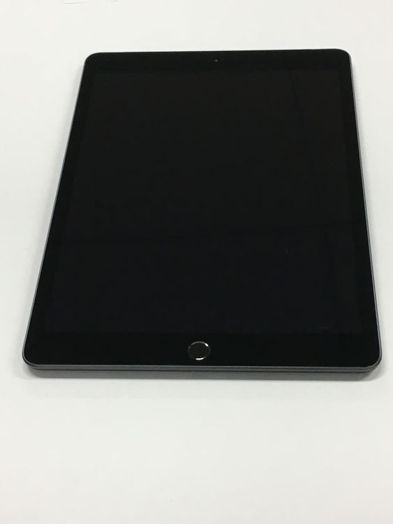 �ڥ�Х���BOX������ ����76�� SIM�ե꡼ Apple iPad ��8���� 32GB