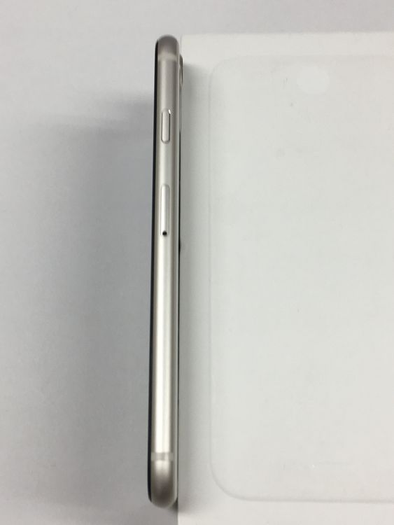 �ڥ�Х���BOX������ iPhone SE3 ��3���� 128GB SIM�ե꡼