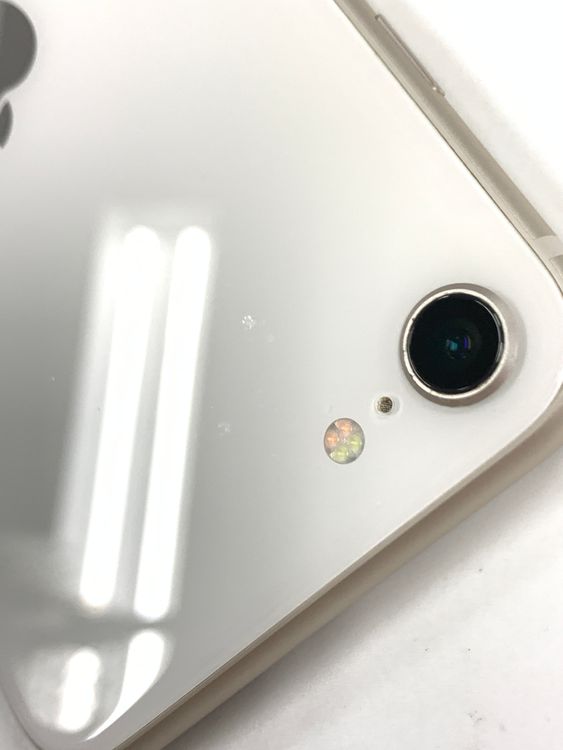 �ڥ�Х���BOX��  ����100%SIM�ե꡼iPhone SE(�裳����) 64GB���������饤��
