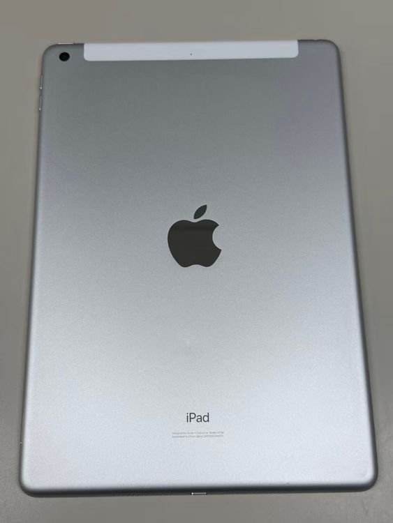 ������ ����100% SIM�ե꡼iPad (��7����) 32GB ����С�