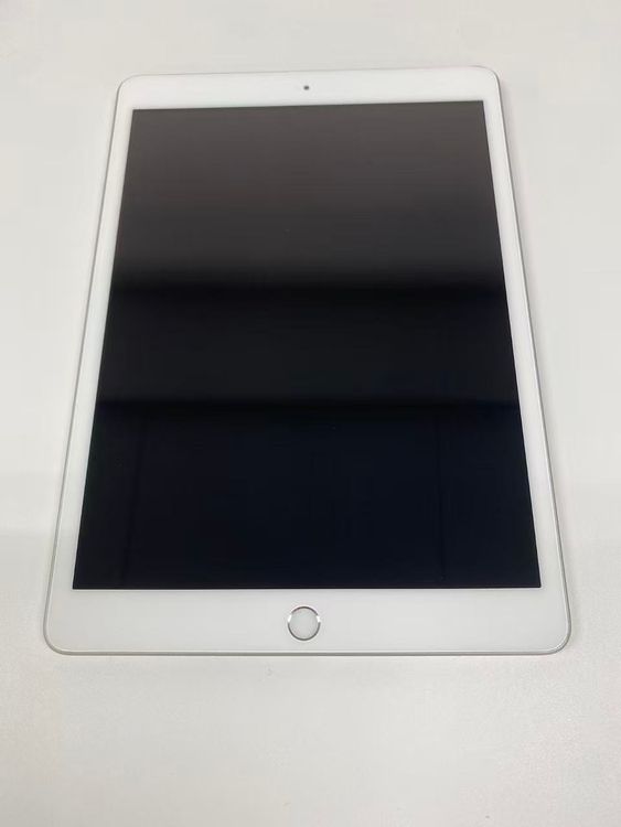 Apple iPad ��7���� Wi-Fi��128GB Silevr  �Ÿ�����ʤ�
