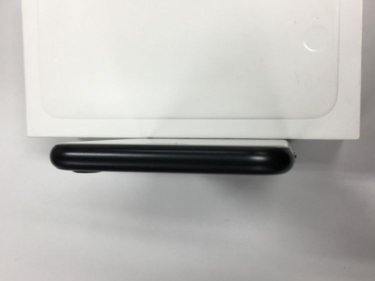 �ڥ�Х���BOX������ ����86�� iPhone SE ��2���� 64GB SIM�ե꡼ �֥�å�