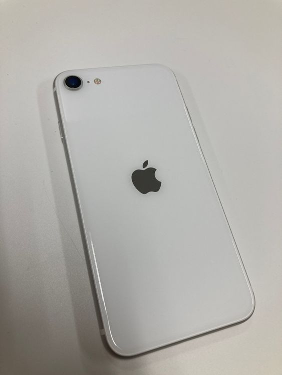 ������  ����86% SIM�ե꡼ iPhoneSE(�裲����) 64GB  �ۥ磻��