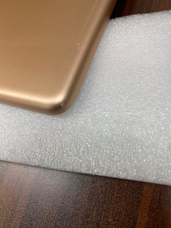 ����100��Apple iPad7 Wi-Fi + Cellular 32GB���������