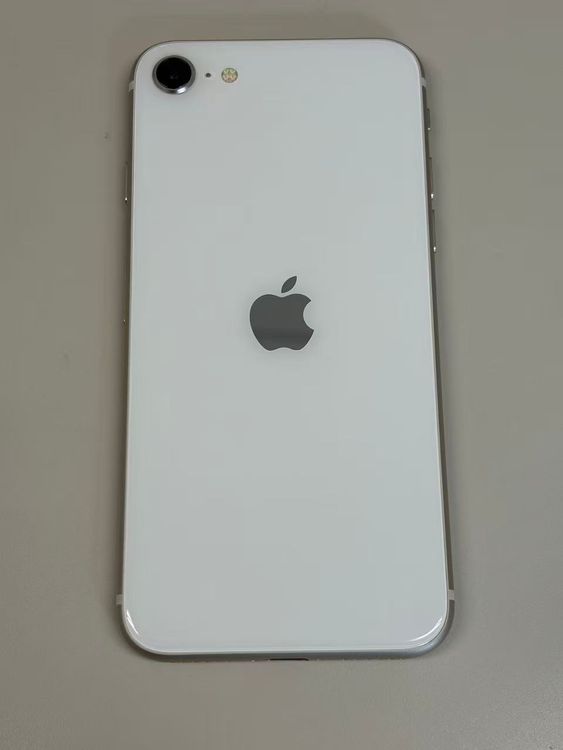 �ڥ�Х���BOX�۶����� ����96%SIM�ե꡼ iPhone SE(�裳����) 64GB