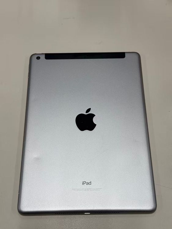 �ڥ�Х���BOX�� ����89�� iPad ��5���� 32GB ����С�