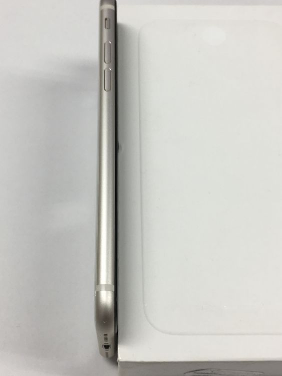 �ڥ�Х���BOX������ iPhone SE3 ��3���� 128GB SIM�ե꡼