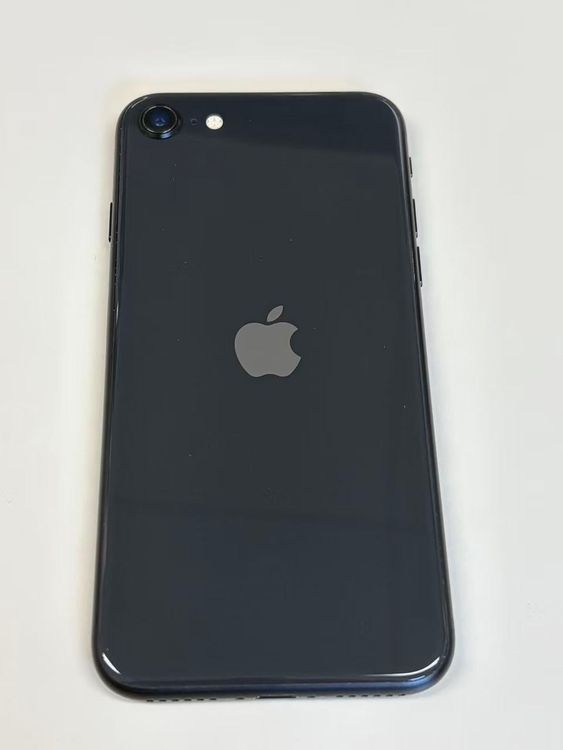 �ڥ�Х���BOX�� ������ ����93%SIM�ե꡼ iPhone SE(��2����) 64GB