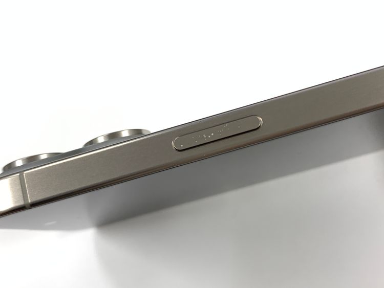 �ڥ�Х���BOX������ ����98��SIM�ե꡼ iPhone15 Pro Max 1TB �ʥ�����