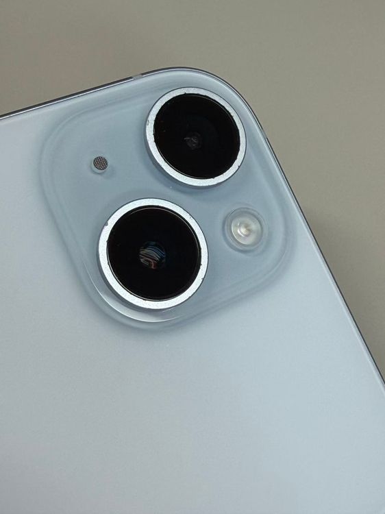 �ڥ�Х���BOX�۶����� ����94%SIM�ե꡼ iPhone15 128GB �֥롼