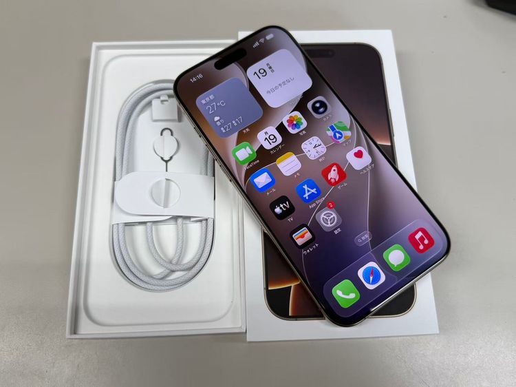 �ڥ�Х���BOX�۶����� ����99%SIM�ե꡼ iPhone16 Pro MAX 512GB