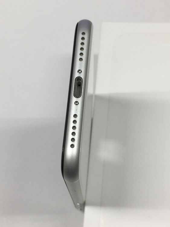 ��ư������ ����100���Ķ���� SIM�ե꡼ iPhone SE ��2���� 64GB �ۥ磻��