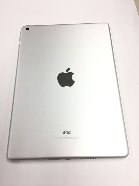 �ڥ�Х���BOX��Ķ���� Apple iPad ��5���� 32GB WiFi��ǥ� ����С�