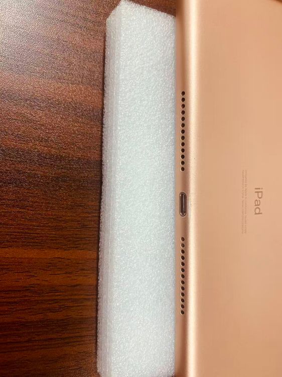 ����90��Apple iPad7Wi-Fi + Cellular32GB��Silver ������