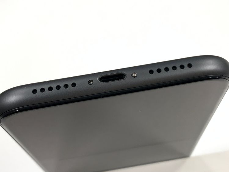 ����85% SIM�ե꡼iPhone11 256GB �֥�å�