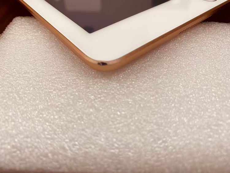 Apple iPad ��6���� Wi-Fi 128GB Gold �����겻�̥ܥ���Ǥ�