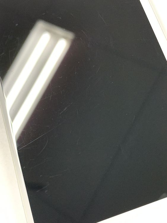 �ڥ�Х���BOX������76%SIM�ե꡼iPhone 8 64GB������С�