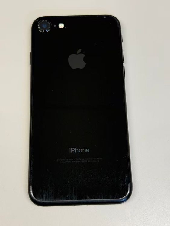 ����84% SIM�ե꡼ iPhone7 256GB �����åȥ֥�å�