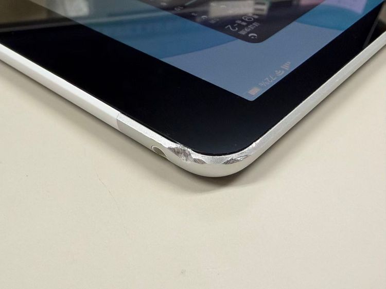 ����80% SIM�ե꡼iPad (��9����) 64GB ����С�