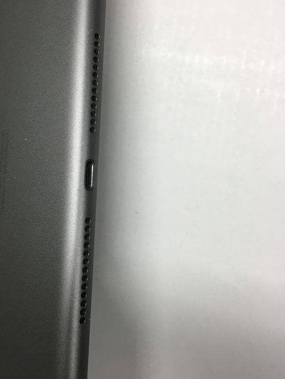 �ڥ�Х���BOX������97��(������105��)  iPad ��8���� 32GB SIM�ե꡼