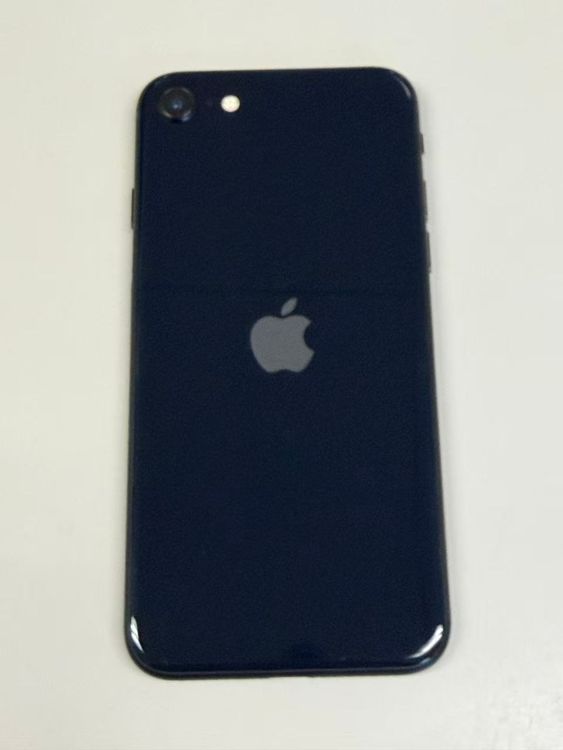 �ڥ�Х���BOX�ۿ���Ʊ�� ����85%SIM�ե꡼ iPhone SE(�裳����) 64GB