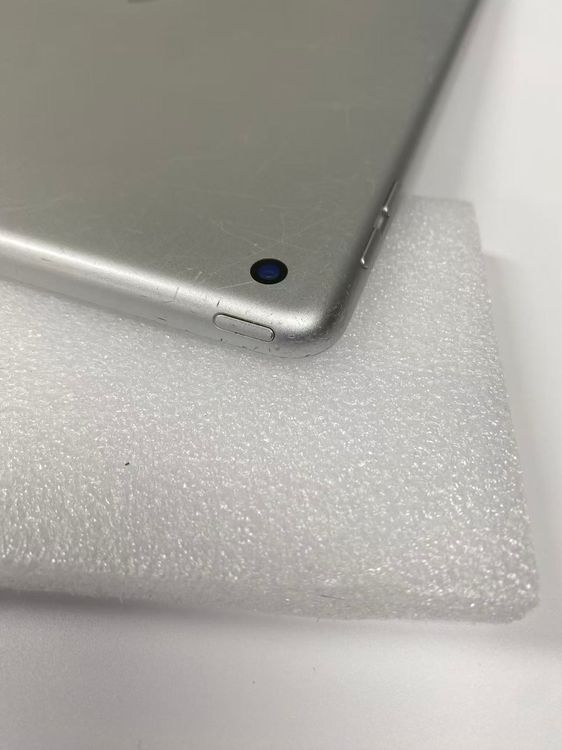 Apple iPad ��6���� Wi-Fi��32GB Silevr