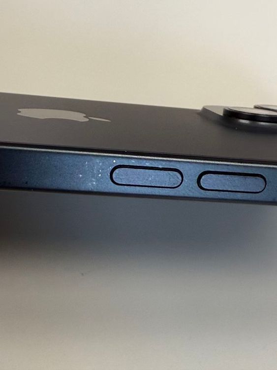 �ڥ�Х���BOX������ ����90%SIM�ե꡼ iPhone15 128GB �֥�å�