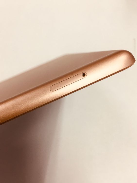 �ڥ�Х���BOX�۱վ����� ����99�� iPad ��7���� SIM�ե꡼ 32GB �������