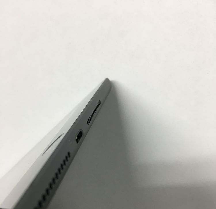 �ڥ�Х���BOX������ ����81�� Apple iPad ��8���� SIM�ե꡼ 32GB