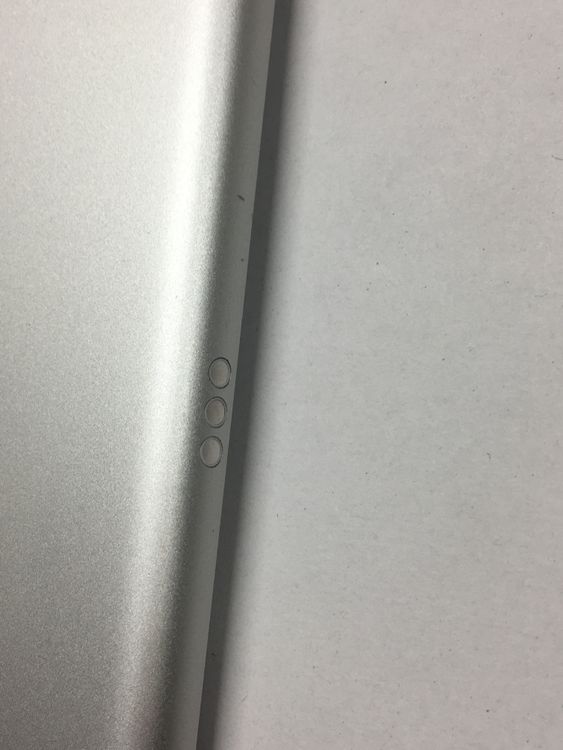 �ڥ�Х���BOX������90�� Apple iPad ��8���� SIM�ե꡼ 32GB ����С�