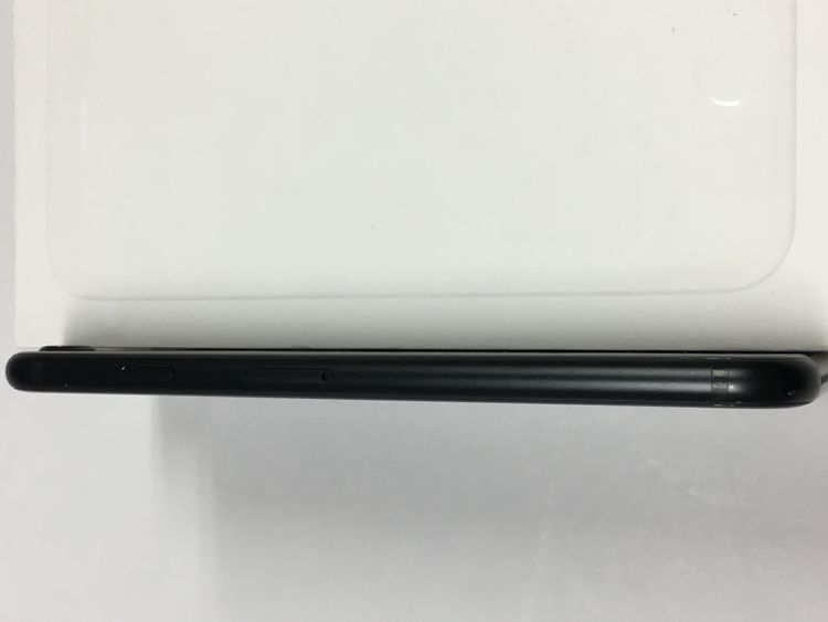 �ڥ�Х���BOX������81�� iPhone SE2 ��2���� 64GB SIM�ե꡼ �֥�å�