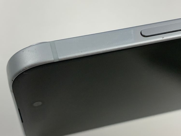 �ڥ�Х���BOX�� ����85%SIM�ե꡼ iPhone15 128GB �֥롼