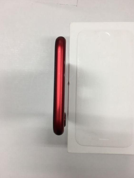 ��ư���������100������� SIM�ե꡼ iPhone SE ��3���� 64GB ��å�