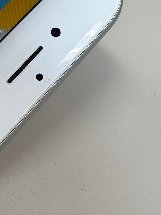 ���ʡ�����100%��SIM�ե꡼ iPhone 8 64GB ����С�