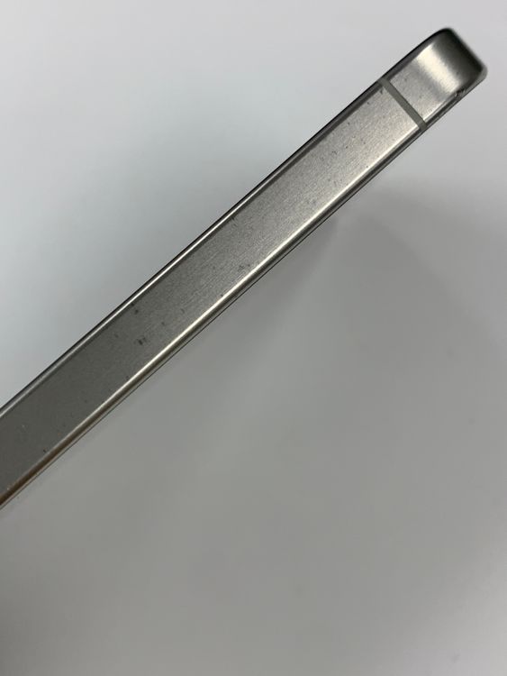 �ڥ�Х���BOX������87%SIM�ե꡼ iPhone15 Pro Max 256GB �ۥ磻��