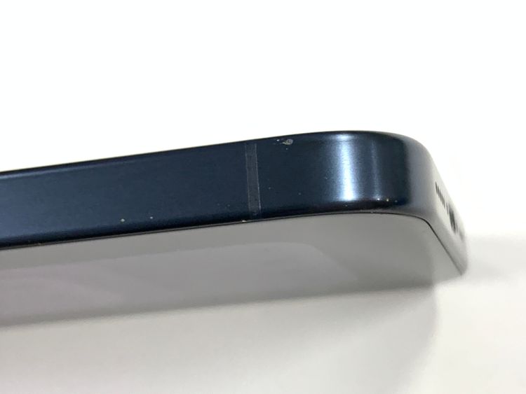 �ڥ�Х���BOX�� ����85%SIM�ե꡼ iPhone15 Pro 128GB �֥롼�����˥���