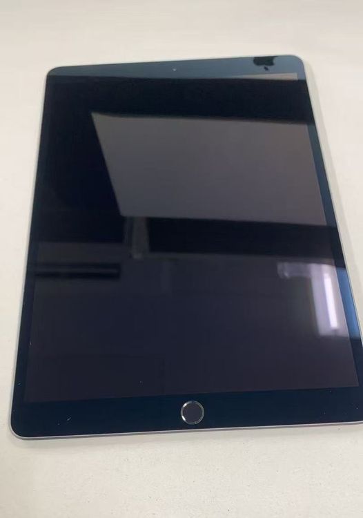 ���� ����84�� SIM�ե꡼ Apple iPad Air 3 64GB ���ڡ������쥤
