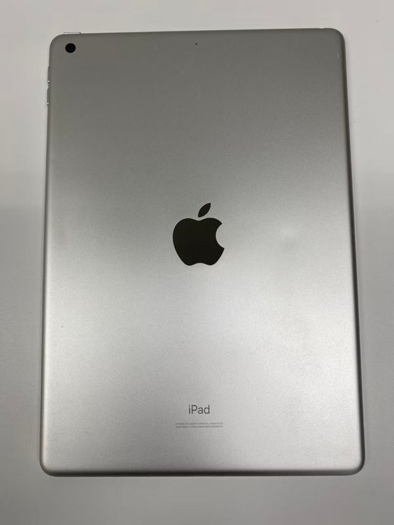 Apple iPad ��7���� Wi-Fi��128GB Silevr  �Ÿ�����ʤ�