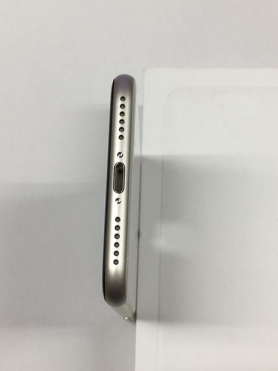 �ڥ�Х���BOX������ ����100�� SIM�ե꡼ iPhone SE����3�����64GB