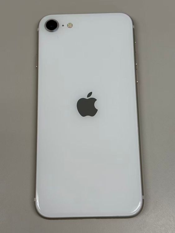 �ڥ�Х���BOX�۶����� ����90%SIM�ե꡼ iPhone SE(�裳����) 128GB