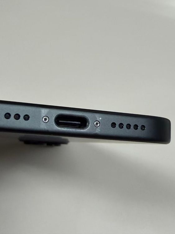�ڥ�Х���BOX�۶����� ����99%SIM�ե꡼ iPhone15 128GB �֥�å�