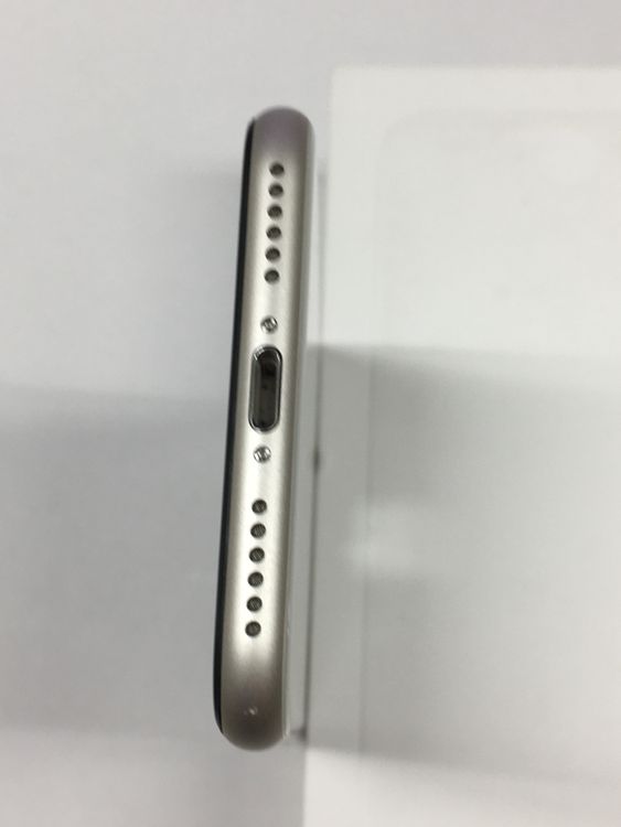 �ڥ�Х���BOX������ iPhone SE3 ��3���� 128GB SIM�ե꡼