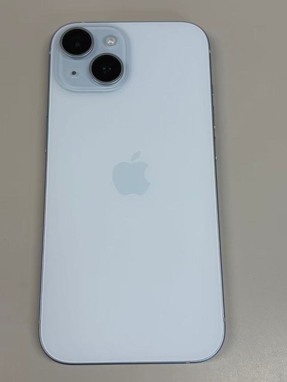 �ڥ�Х���BOX�۶����� ����94%SIM�ե꡼ iPhone15 128GB �֥롼