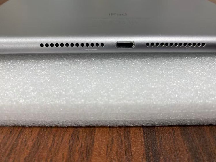 Apple iPad ��6���� Wi-Fi��128GB Space gray �Ÿ�����ʤ�