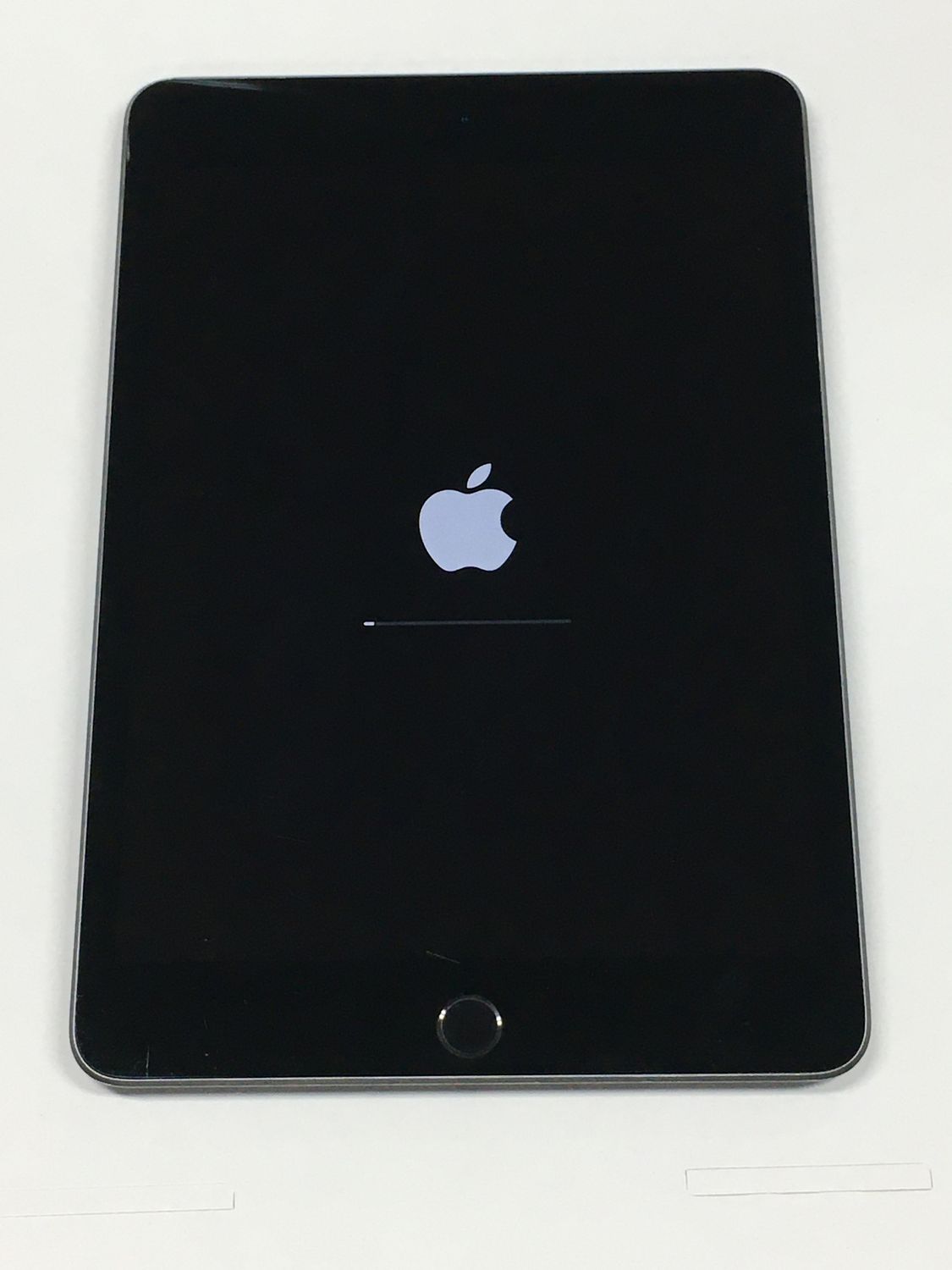 iPad mini5 64GB Wi-Fiモデル Amazon.com : Apple iPad Mini 5th Generation, Wi-Fi, 64GB
