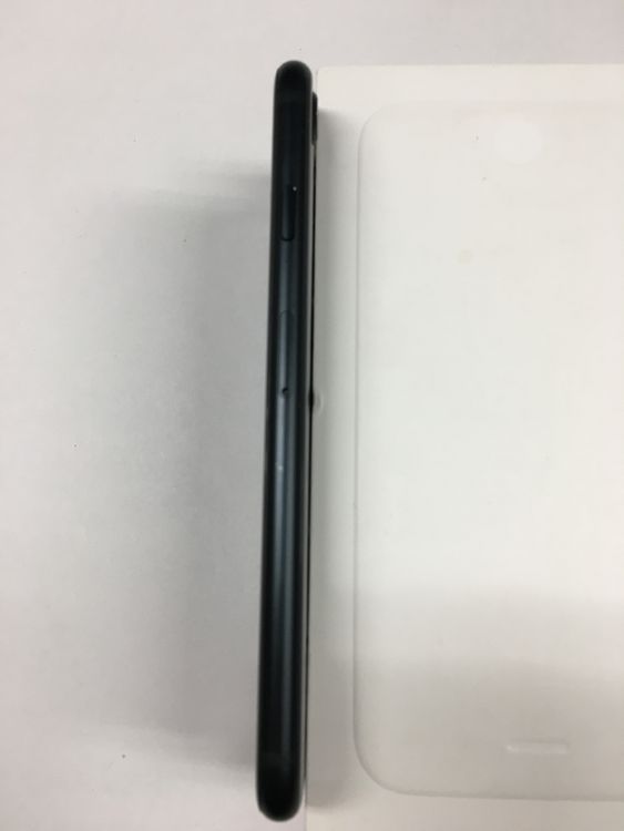�ڥ�Х���BOX��Ķ���� iPhone SE3 ��3���� 64GB SIM�ե꡼ �ߥåɥʥ���